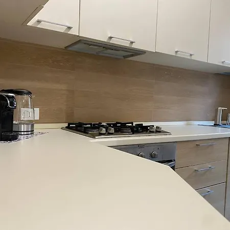 Short Nuovo In Citta Apartment