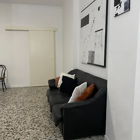 Short Nuovo In Citta Apartment Pavia